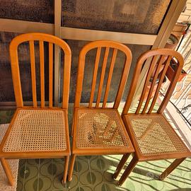 Sedie impagliate in noce nazionale