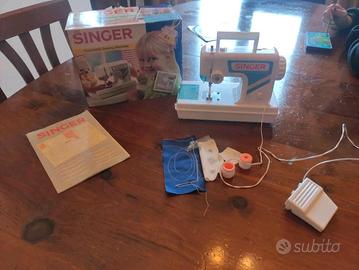 Macchina da Cucire Giocattolo Singer Anni 90 
