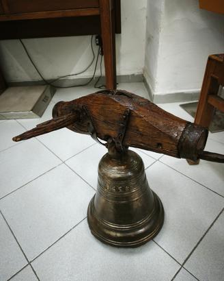 antica campana di bronzo del 1658