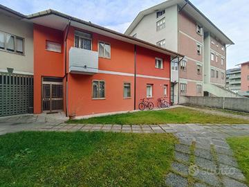 VILLASCHIERA TRICAMERE CON GIARDINETTO PRIVATO