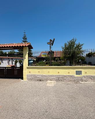 Villeta con giardino 1500 mt dal mare