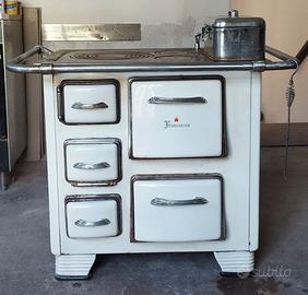 Stufa a legna vintage