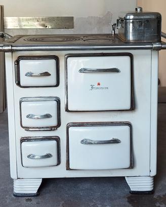 Stufa a legna vintage