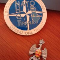 medaglione nato e porta binocolo