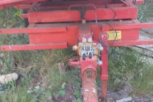 Carro per vendemmia a pantografo