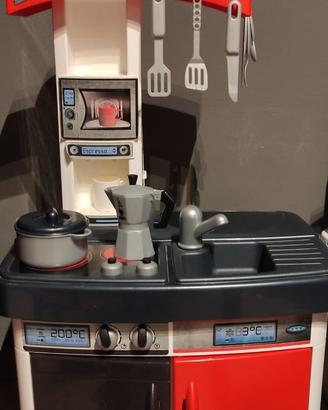 Bambole, pasticceria, gelateria, cucina, tavolino 