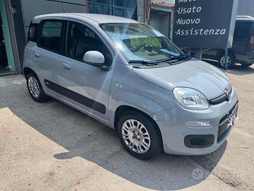 FIAT Panda LOUNGE 1.2 - 69CV