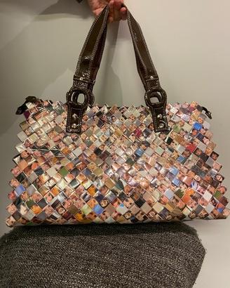 Borsa Nahui  Ollin