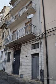 Vendita terratetto unifamil. Gangi Via Repubblica