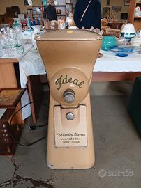 enorme macina industriale vintage