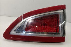 STOP POSTERIORE DESTRO INTEGRATO NEL PORTELLO RENA