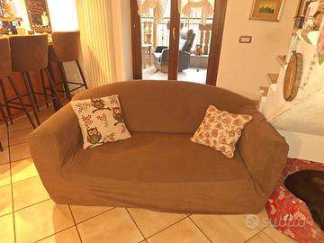 due coperture per divano