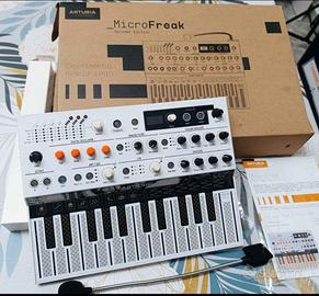 Arturia Microfreak Vocoder Limited Edition 