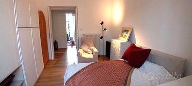 Ampia camera matrimoniale