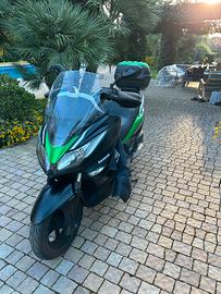 Scooter Kawasaki J 300 abs