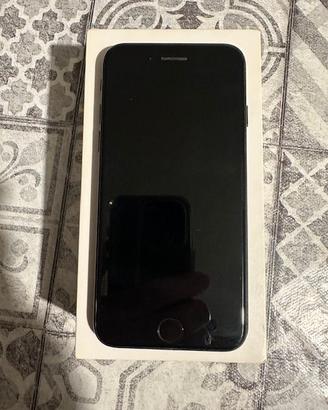 iPhone 7  32 GB