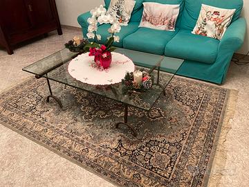 Tavolino in Cristallo con Piedi Antichi