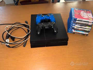 PS4 500gb con due joystick e molti giochi