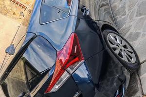 TOYOTA AURYS PERFETTE CONDIZIONI