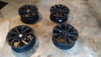 CERCHI IN LEGA  17″ 5×114.3  ET45