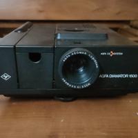 Proiettore di diapositive vintage funzionante
