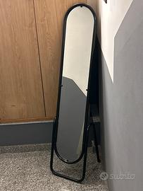 Specchio con piede h160 in ferro nero