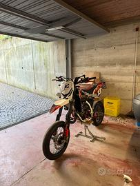Husquarna SM 125 2015