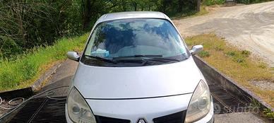 Renault Scenic  2006 - 112.000 km 