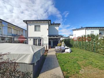 Villa singola Arona [611VRG]