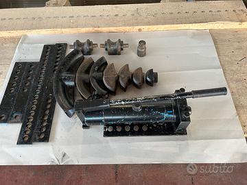 Curva tubi usata D fino a 60 mm