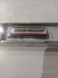 Locomotiva Arnold D445 diesel analogica scala N