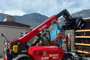 Sollevatore telescopico Magni