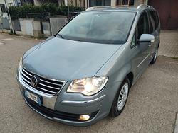 VOLKSWAGEN TOURAN 2009 2.0DIESEL 7POSTI FULL OPT.
