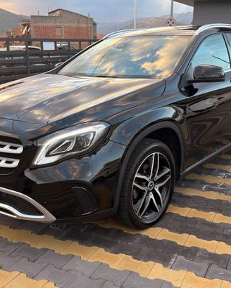 Mercedes-benz A 200 d Automatic 4Matic Sport