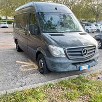 Mercedes sprinter