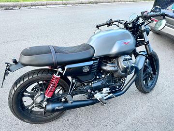 MOTO GUZZI V7 iii STONE 2019