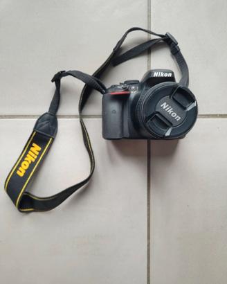 Nikon D5300 + obiettivo 18-55