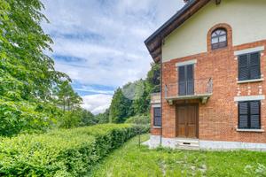 VILLA SINGOLA A VALGIOIE