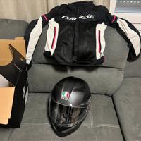 Casco e giubbotto donna