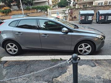 volvo v40 d2 2017 
