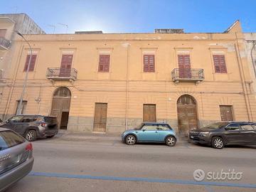 Cv117 stabile nobiliare con giardino