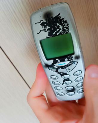 Nokia 3310 Originale + Caricabatterie + Batteria