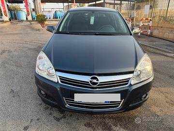 Opel astra h 2008