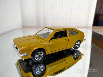 Alfa Romeo  Alfasud sprint - 1/43  Mebetoys A105