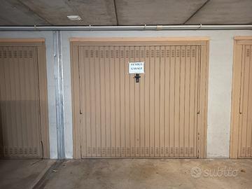 Garage a Mira buse (VE) piastrellato