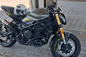 Benelli 752S