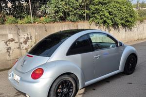 wolkswagen new beetle 1.9tdi Anno 2000
