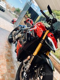 Ducati Streetfighter V4 S