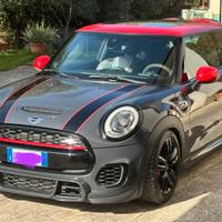 Mini Cooper John Cooper Works 2.0 Turbo – 231 CV