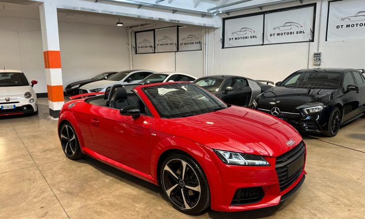 Audi TT Roadster 2.0 TFSI quattro S tronic line . 